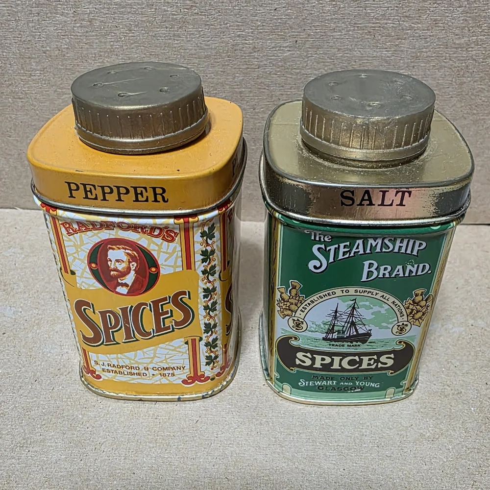 Vtg Tin Spice Salt Pepper Shaker Set #168